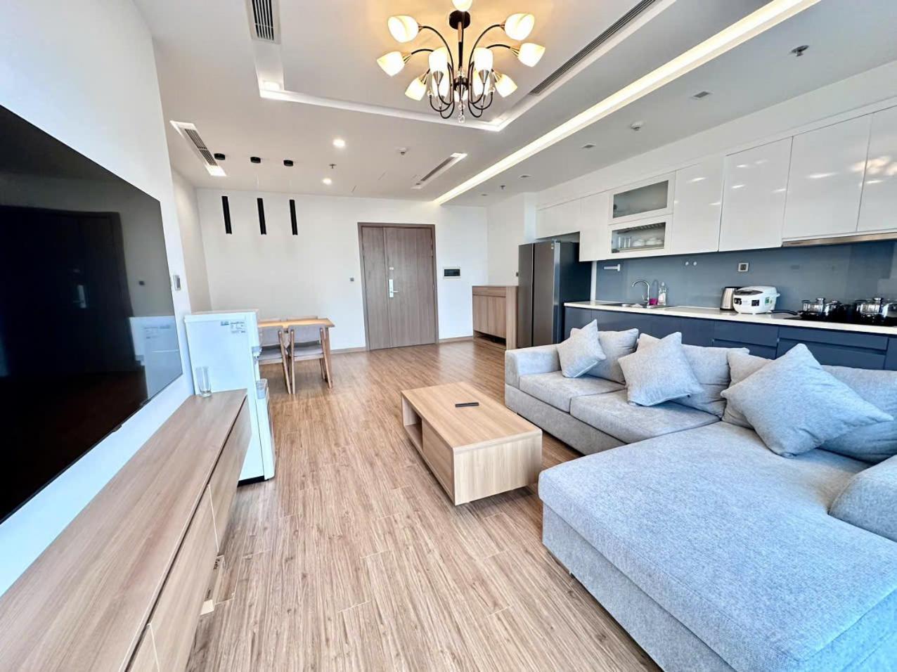 Luxury Apartment In Vinhomes Metropolis Hanoi Exterior photo
