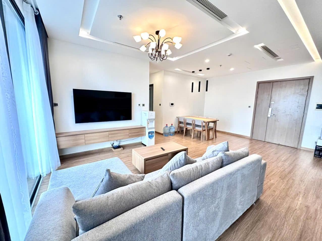 Luxury Apartment In Vinhomes Metropolis Hanoi Exterior photo