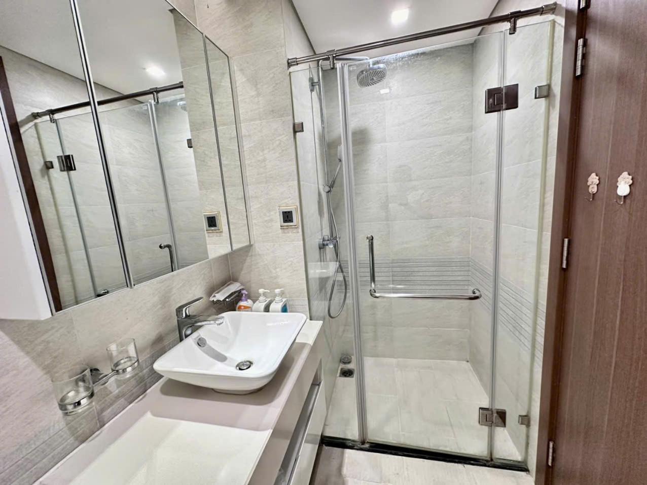 Luxury Apartment In Vinhomes Metropolis Hanoi Exterior photo