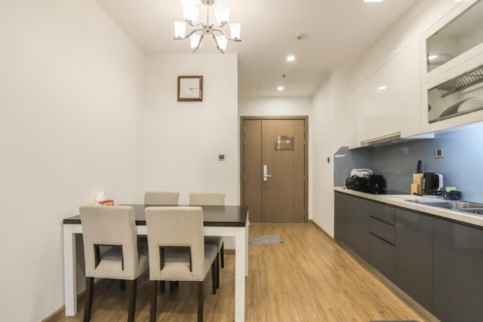 Luxury Apartment In Vinhomes Metropolis Hanoi Exterior photo