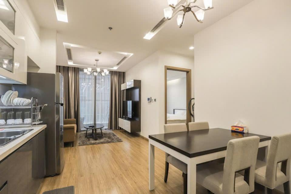 Luxury Apartment In Vinhomes Metropolis Hanoi Exterior photo